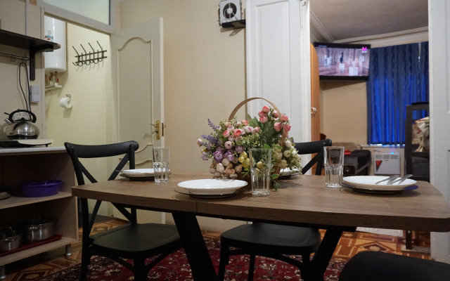 Sverdlova 53 Do 6 Spalnykh Mest Flat