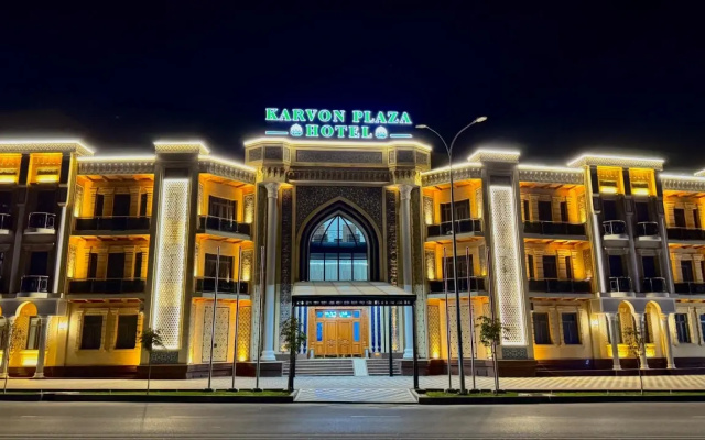 Karvon Plaza