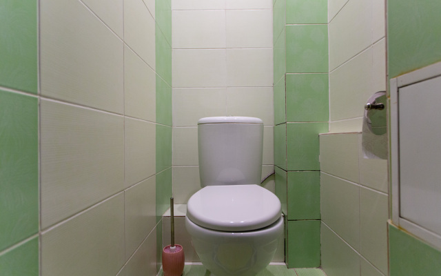 Bolshaya Sovremennaya Treshka U Zooparka Flat