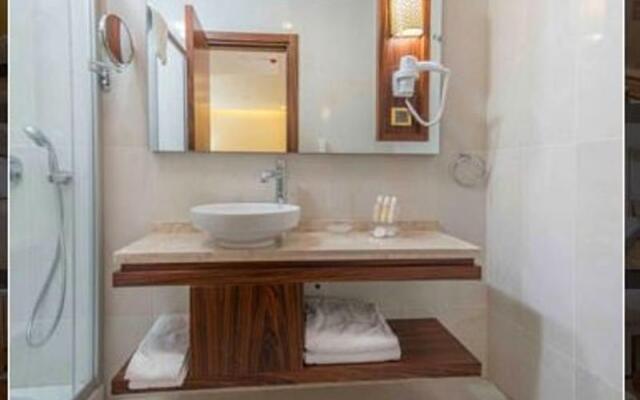 Midmar Hotel