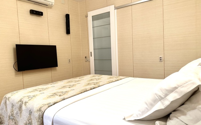 Апартаменты Родионова 199/2