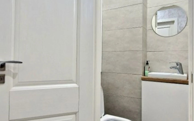 Na Ulitse Kurchatova, 22/1 Flat