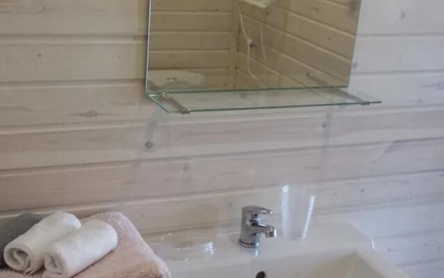 Частный дом на 1-м Академическом переулке 9