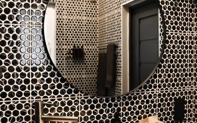 Апартаменты на Вознесенском проспекте рядом с Никольским собором.