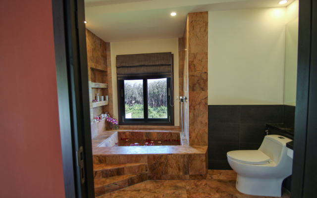 Resona Pool Villa