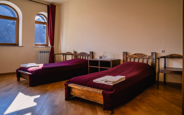 Vanatun Monastery Stay Hotel