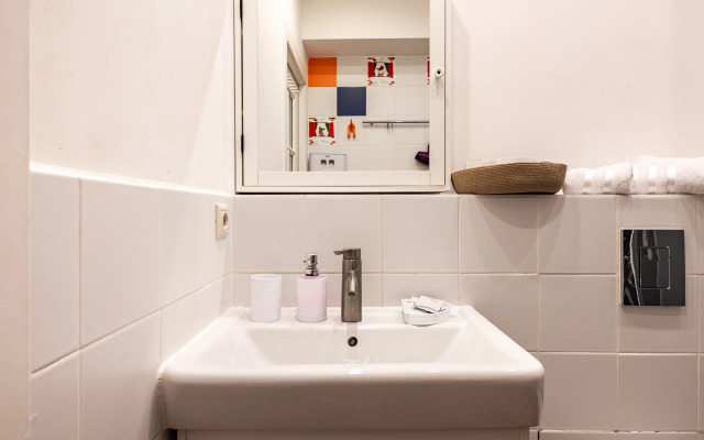 Dvukhkomnatnye Apartamenty Natali U Metro Sevastopolskaya Apartments