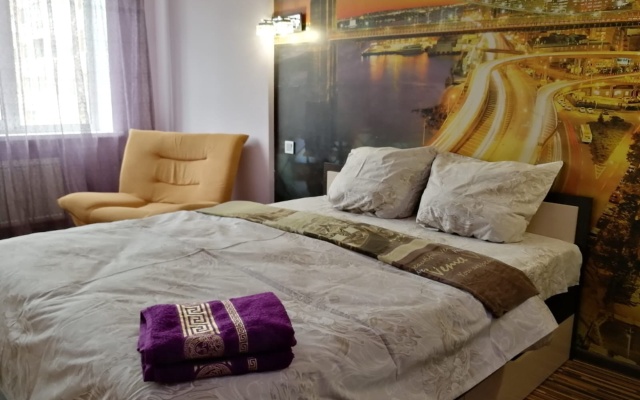 Апартаменты Лунная 28