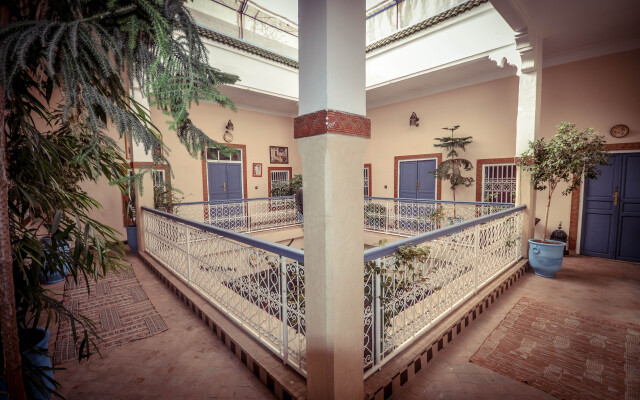 Riad Azalia Guest House