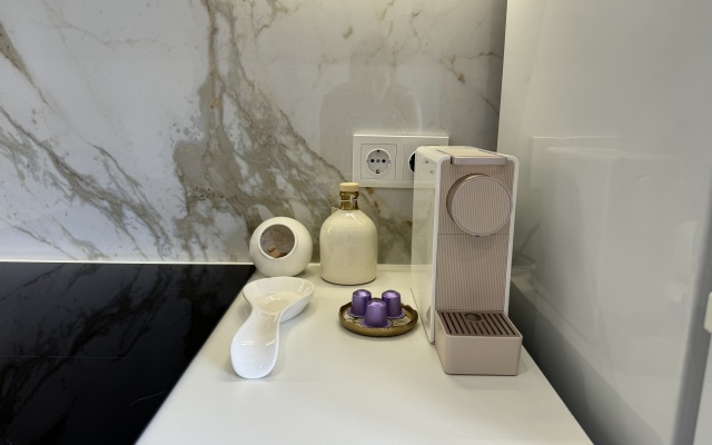 Квартира Двухкомнатная дизайнерская квартира около метро