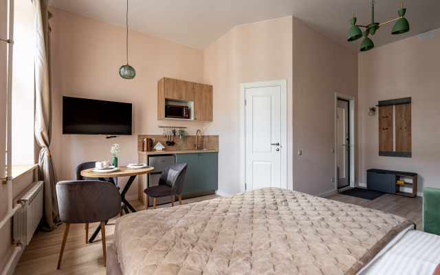 Квартира Яркая студия рядом с Невским Проспектом