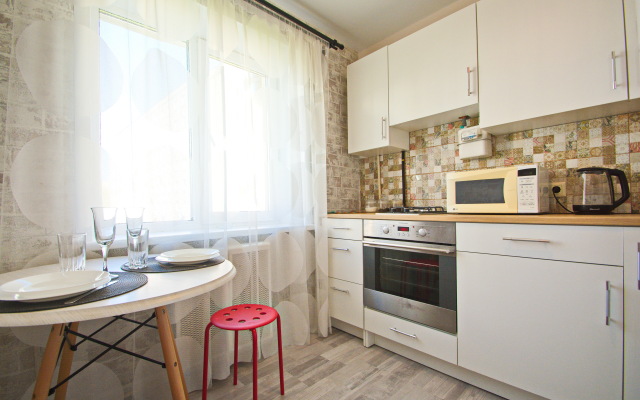 Na Khmelnitskogo 10 Apartments