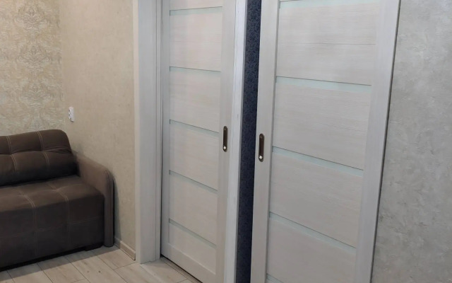 3kh Komnatnaya na Atamanskoy Flat