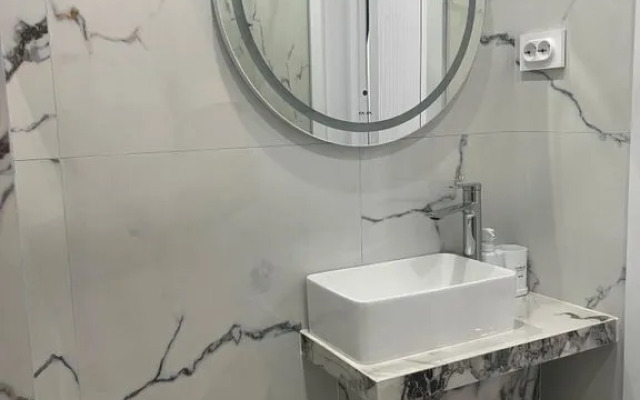 Апартаменты на Светлой 18 (307)