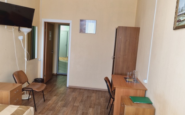 Na Naberezhnoy Mini-Hotel