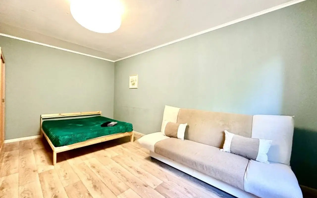 Bolshie U Aerorort/sokol Apartments
