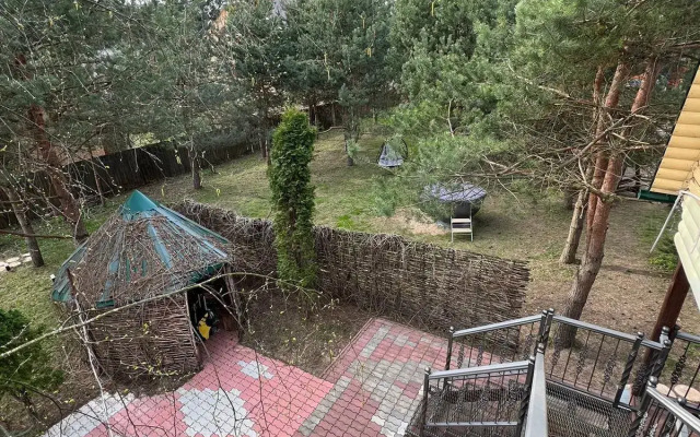 Частный дом на Изумрудном 6