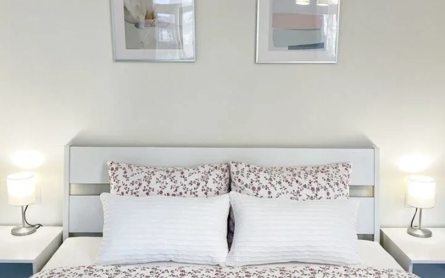 Квартира на Набережной 16