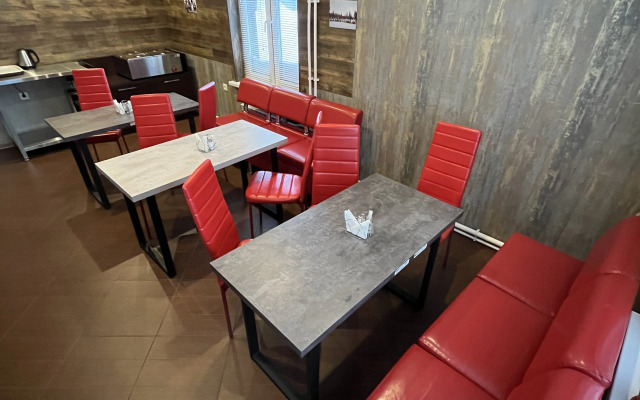Sportivno-Gostinichnyij Kompleks Zima-Leto Hotel
