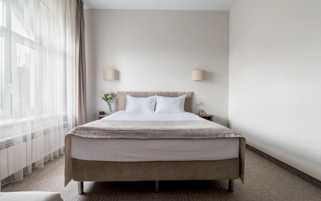 Staryij Dvorik Na Orlovskoj Hotel