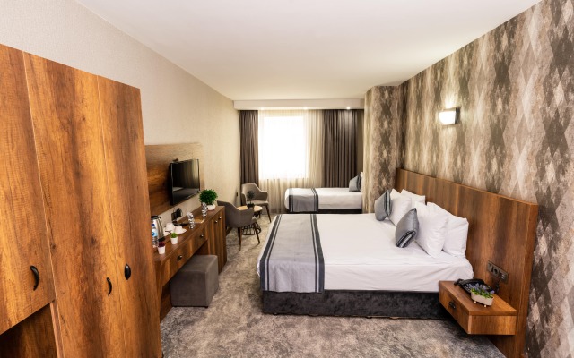 Istanbul Airport Express Hotel