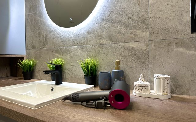 Dvukhkomnatnaya V Siriuse Flat