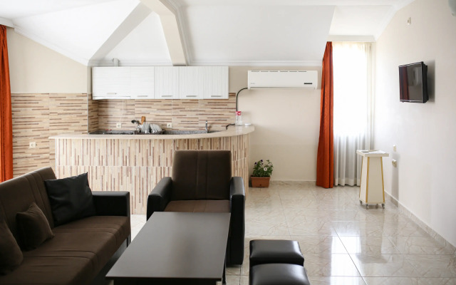 37B Apartments
