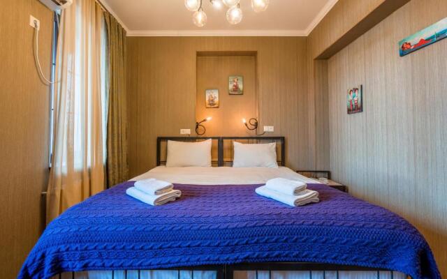 At Gomi 19 Hotel