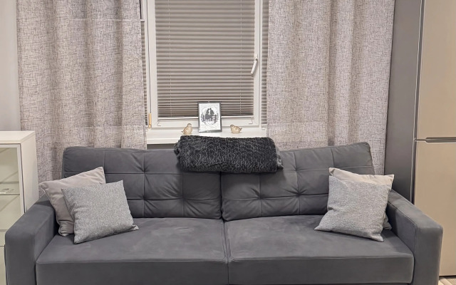 Квартира через дорогу от Площади Победы