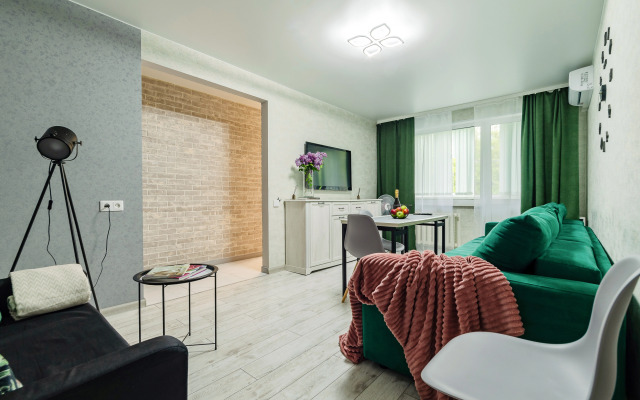 S Sovremennym Remontom Flat