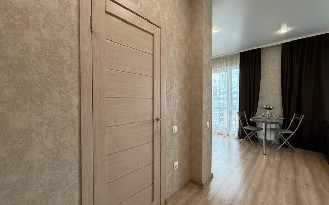 Novaya Studiya Ryadom S Akvaparkom Flat