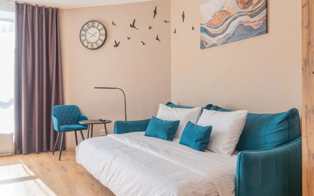 Апартаменты Просторная Студия у Метро Парнас