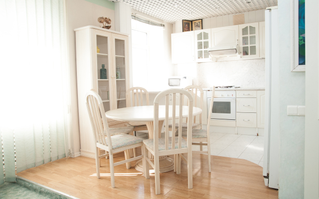 Апартаменты у площади Горького