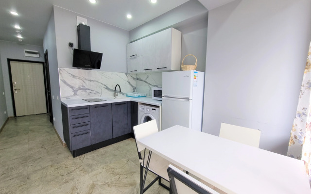 Na Ul Staroshosseynaya 5k3 Apartments