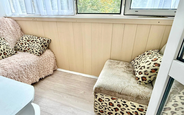 2-Kv V Tsentre Sochi Dlya 5 Chelovek Flat
