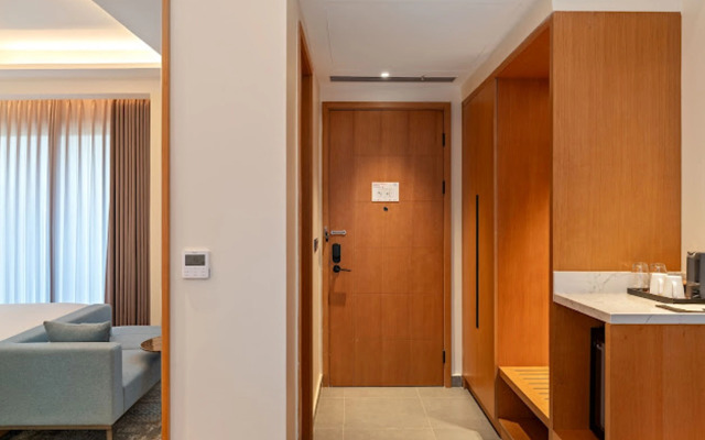 Bamus Sarovar Portico Hotel