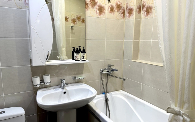 Квартира Гаджиева 164