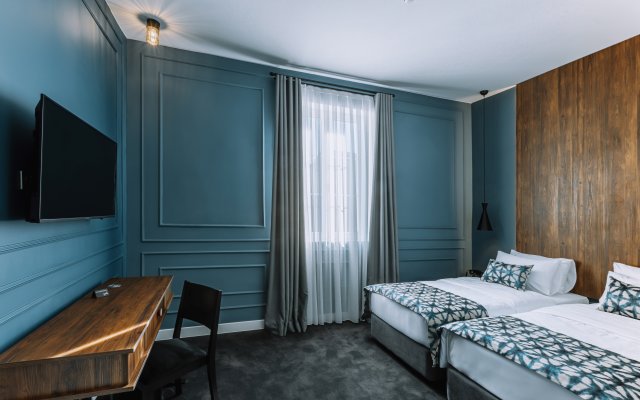 Hotel Twenties Tbilisi - Stay & Dine