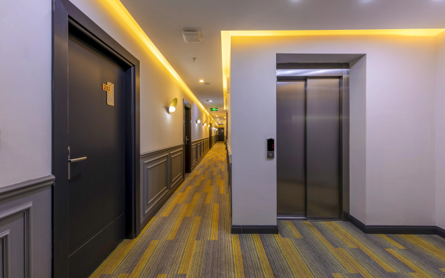 The Great Airport Hotel