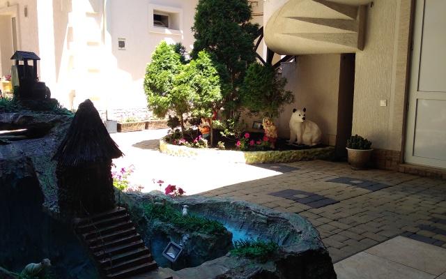 U Edulika Guest House