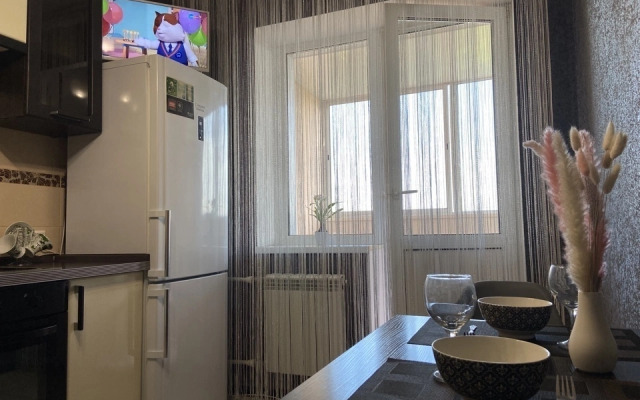 Na Ulitse Mikheeva 25 Flat