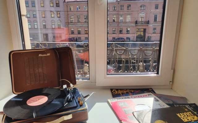 Квартира двухкомнатная с видом на Канал Грибоедова