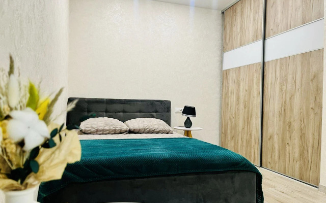 S lyubovyu Flat
