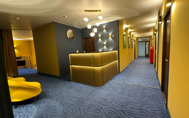Klever Hotel