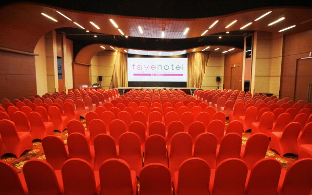 favehotel MEX Tunjungan Surabaya