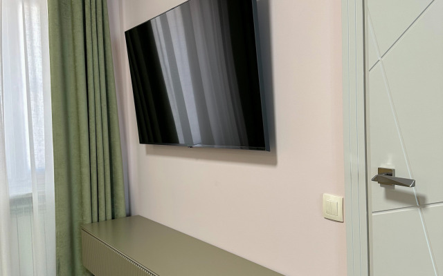 Апартаменты двухкомнатные люкс с одной спальней