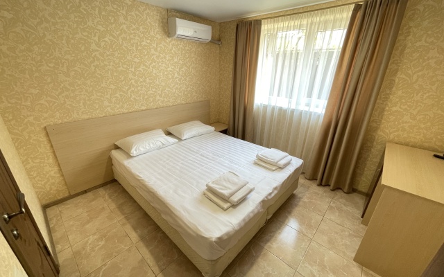 Ellada Guest House