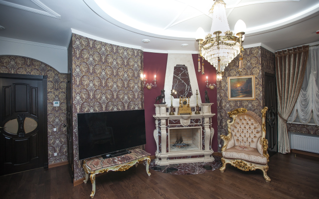 Mandarin ClubHouse