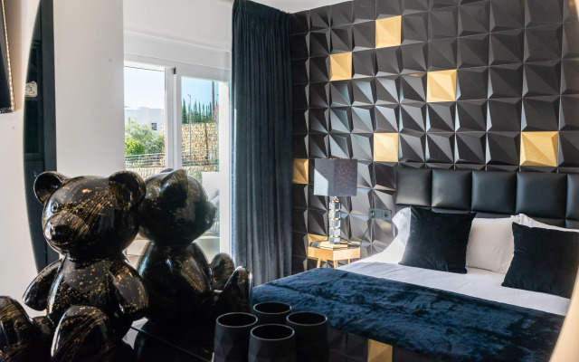 All About Villa Estrella de Oro