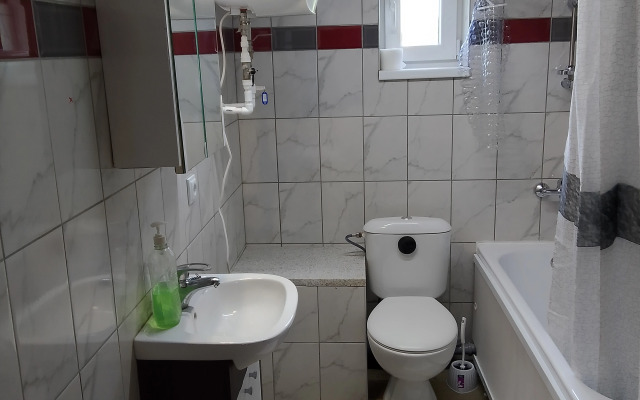 Квартира Уютная Студия в Чистом Зелёном Районе